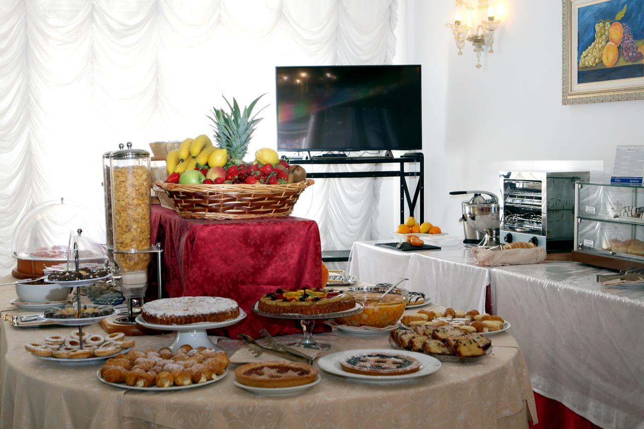 Hotel Excelsior 3*